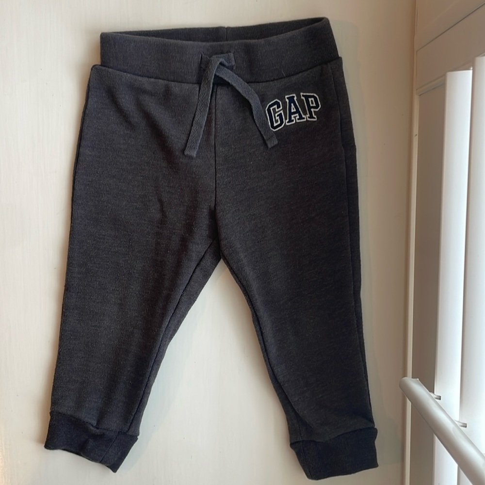 GAP baby boys’ joggers